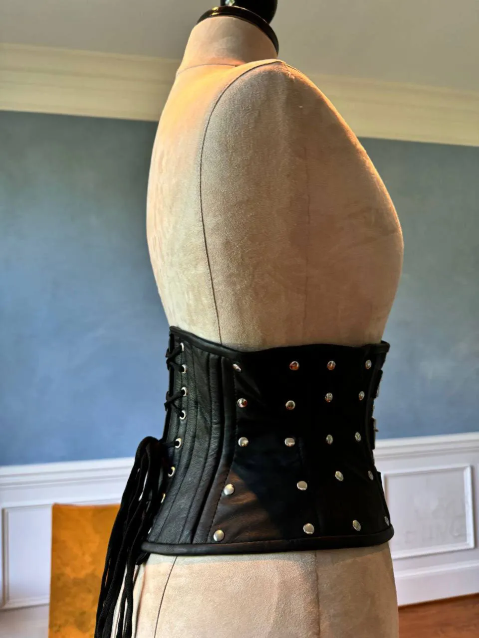 Real leather corset waspie with double bones for tight lacing and waist training. Gothic, steampunk, valentine, gf gift corset belt